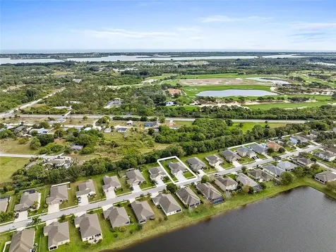 6007 Ridge Lake Circle Vero Beach FL 32967