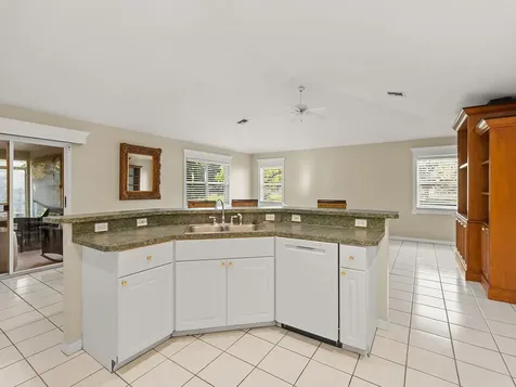 819 20th Avenue Vero Beach FL 32960