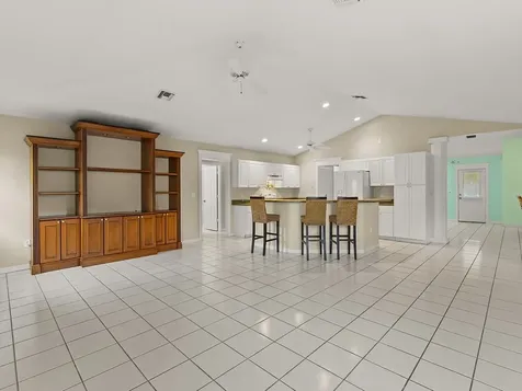 819 20th Avenue Vero Beach FL 32960