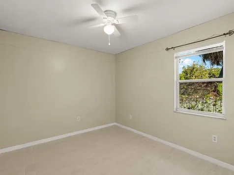 819 20th Avenue Vero Beach FL 32960