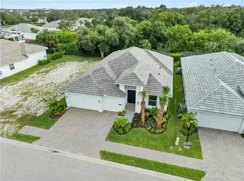 4237 Lucaya Pointe Way Vero Beach FL 32967