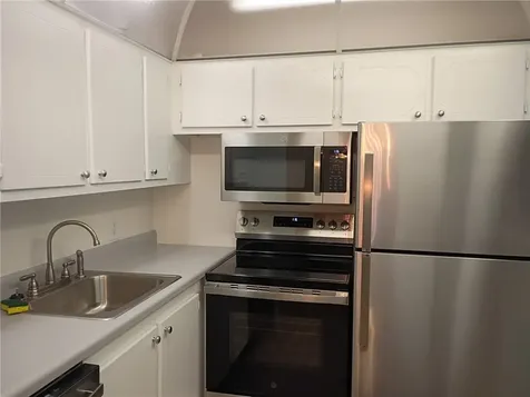 130 Lyndhurst Deerfield Beach FL 33442