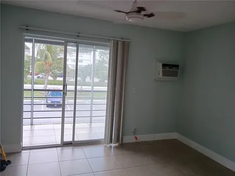 130 Lyndhurst Deerfield Beach FL 33442