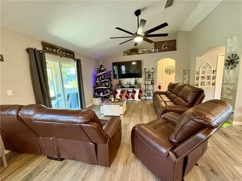 8425 105th Avenue Vero Beach FL 32967