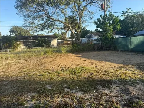 332 24th Place SE Vero Beach FL 32962