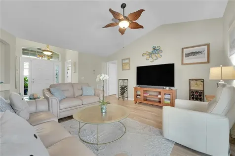 579 SE Marydale Terrace Port St Lucie FL 34983
