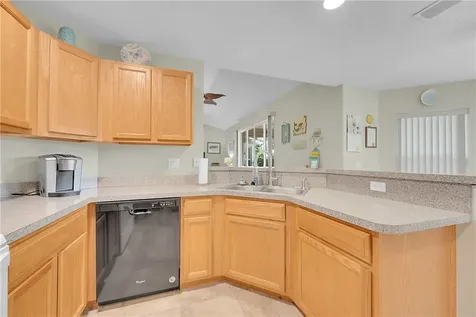 579 SE Marydale Terrace Port St Lucie FL 34983