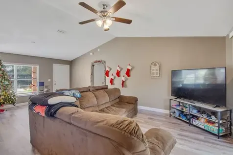 8265 W 98th Avenue Vero Beach FL 32967