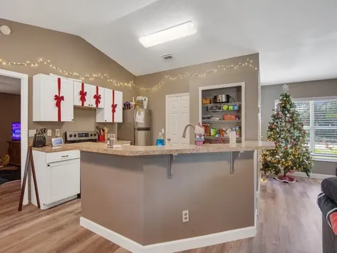 8265 W 98th Avenue Vero Beach FL 32967