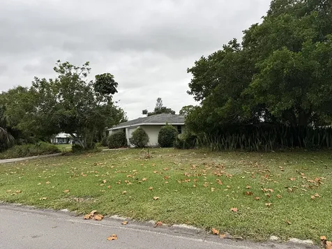 2445 8th Avenue SW Vero Beach FL 32962