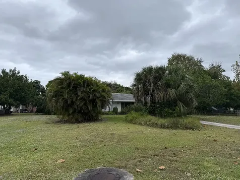 2445 8th Avenue SW Vero Beach FL 32962