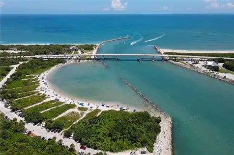 8675 101st Court Vero Beach FL 32967