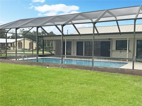 5506 Echo Pines Circle W Fort Pierce FL 34951
