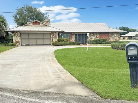 5506 Echo Pines Circle W Fort Pierce FL 34951
