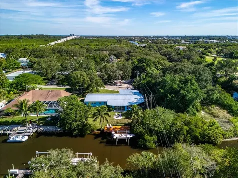 3001 Nassau Drive Vero Beach FL 32960