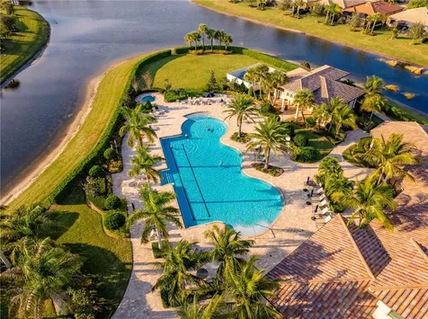 5292 Unity Square Vero Beach FL 32967