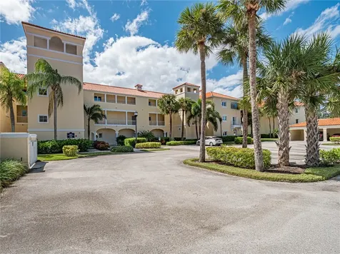 5075 Harmony Circle Vero Beach FL 32967