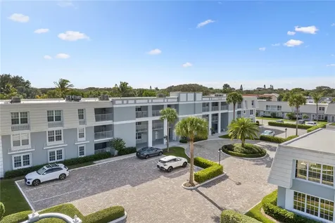 2743 Ocean Drive Vero Beach FL 32963