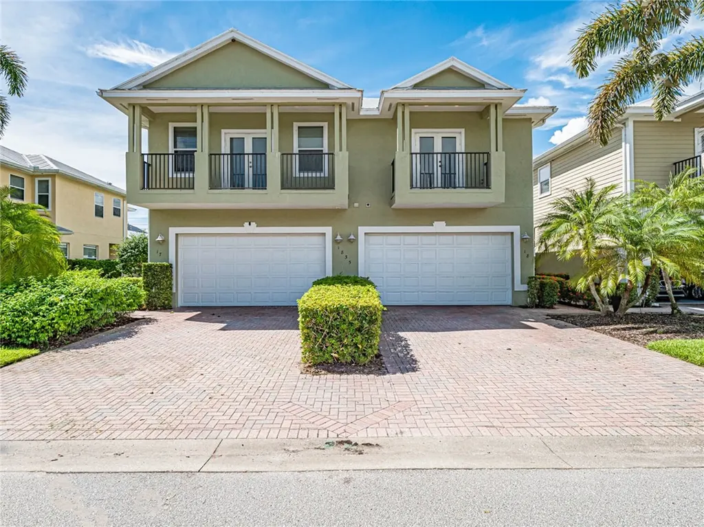 1835 Bridgepointe Circle Vero Beach FL 32967