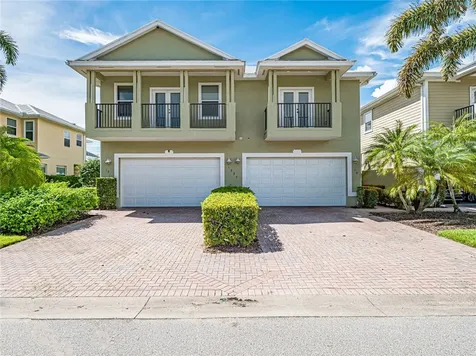 1835 Bridgepointe Circle Vero Beach FL 32967