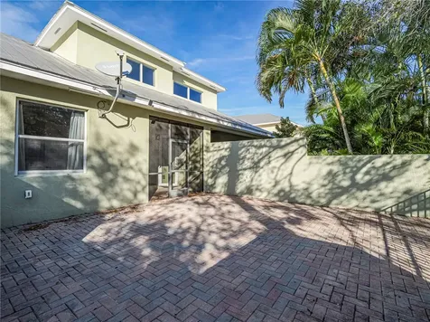 1835 Bridgepointe Circle Vero Beach FL 32967