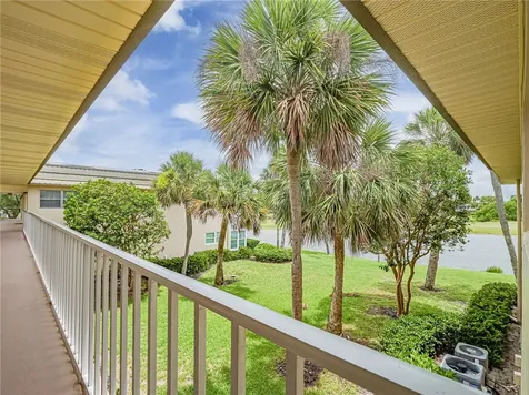 31 Vista Gardens Trail Vero Beach FL 32962