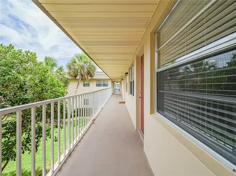 31 Vista Gardens Trail Vero Beach FL 32962