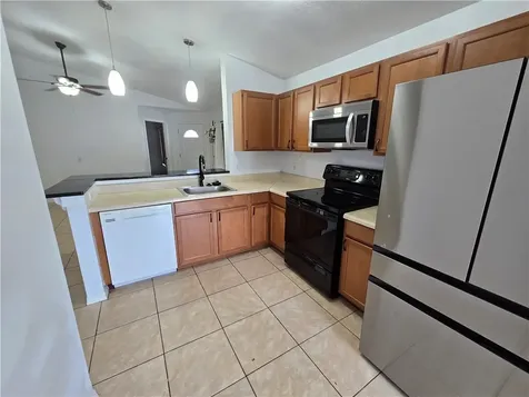 4876 30th Avenue Vero Beach FL 32967
