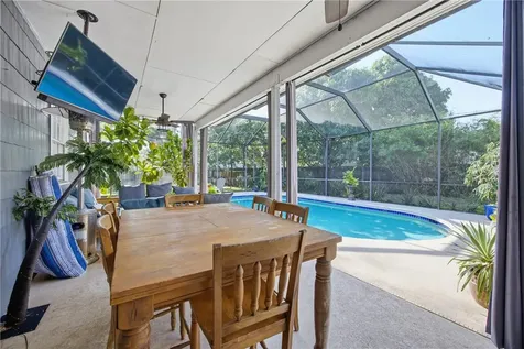 2005 De Leon Avenue Vero Beach FL 32960