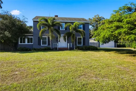 2005 De Leon Avenue Vero Beach FL 32960