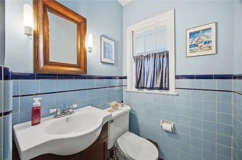 2005 De Leon Avenue Vero Beach FL 32960