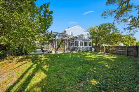 2005 De Leon Avenue Vero Beach FL 32960