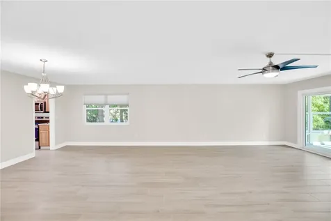 2333 Indian River Boulevard Vero Beach FL 32960