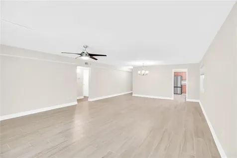 2333 Indian River Boulevard Vero Beach FL 32960