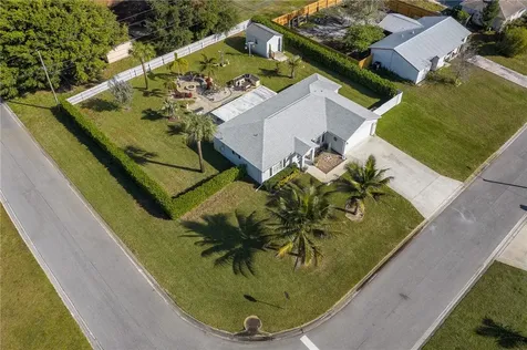 980 24th Place SW Vero Beach FL 32962