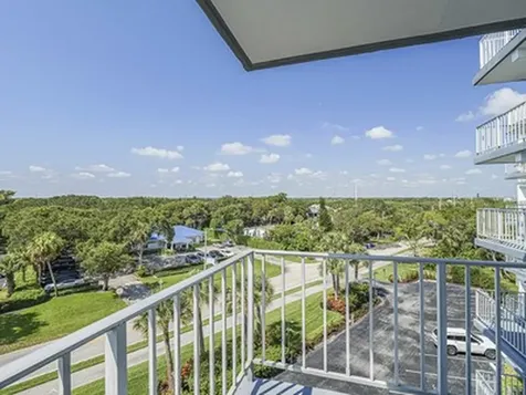 935 E Causeway Boulevard Vero Beach FL 32963