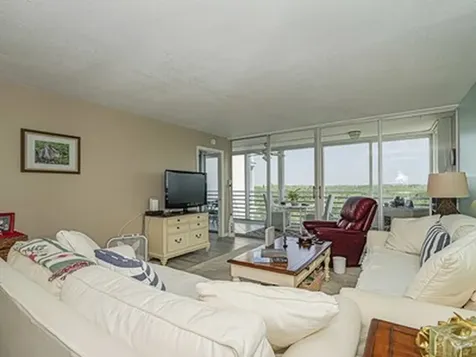 935 E Causeway Boulevard Vero Beach FL 32963