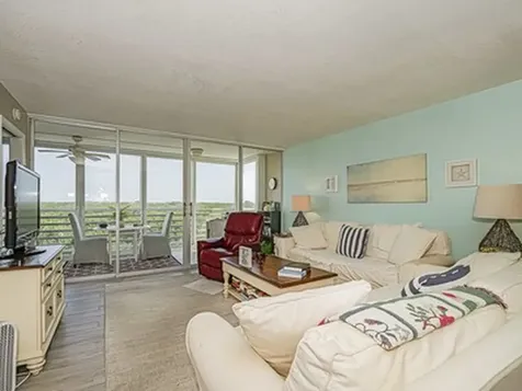 935 E Causeway Boulevard Vero Beach FL 32963