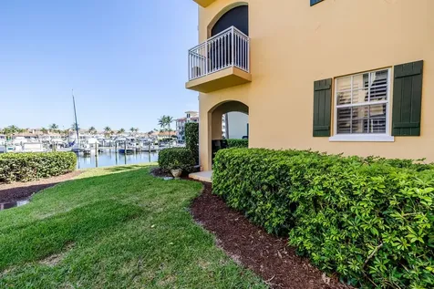 5520 Harbor Village Drive Vero Beach FL 32967