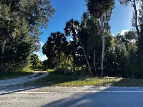 6821 33rd Street Vero Beach FL 32966