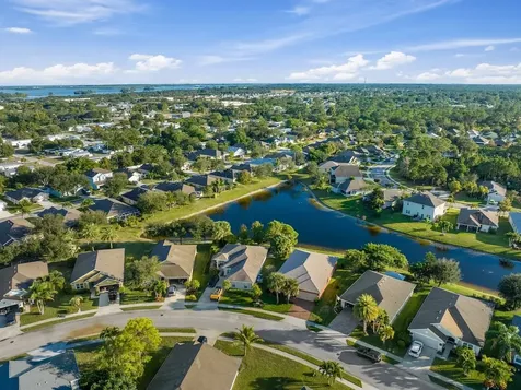 221 Briarcliff Circle Sebastian FL 32958