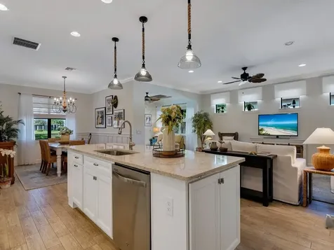 5036 Pendelton Square Vero Beach FL 32967