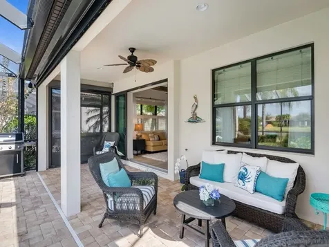 5036 Pendelton Square Vero Beach FL 32967
