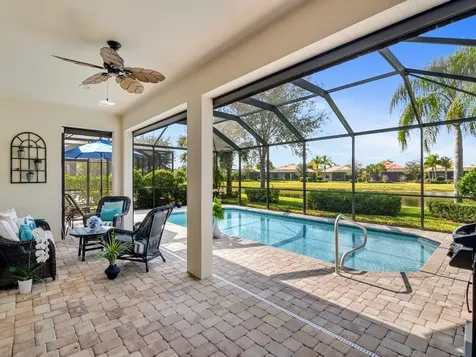 5036 Pendelton Square Vero Beach FL 32967