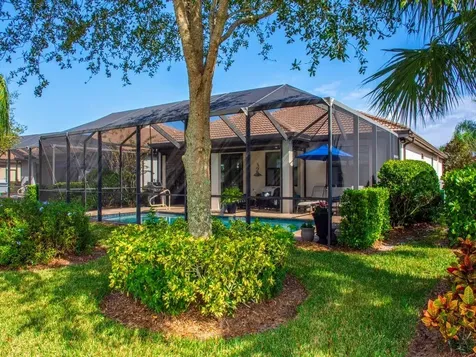 5036 Pendelton Square Vero Beach FL 32967