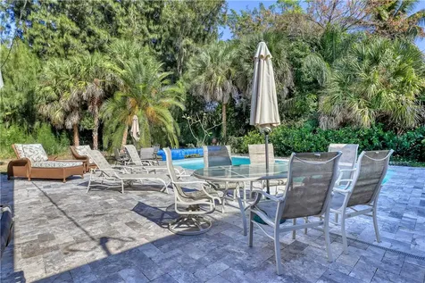 850 5th Place Vero Beach FL 32962