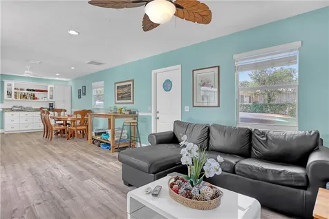 850 5th Place Vero Beach FL 32962