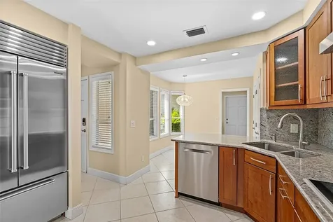 206 N Carmel Court Vero Beach FL 32963