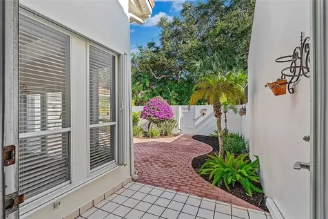 206 N Carmel Court Vero Beach FL 32963