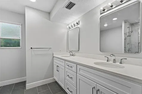 206 N Carmel Court Vero Beach FL 32963